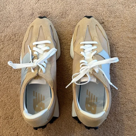 New Balance 327 Sneakers - Picture 3 of 11
